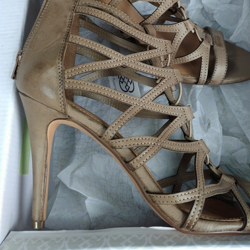 Daisy Fuentes strapped heels